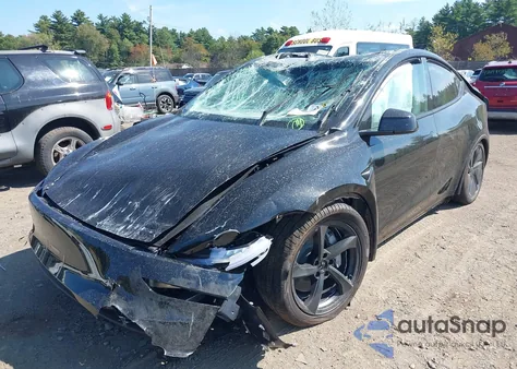 2026 Tesla Model Y Long Range Dual Motor All-Wheel Drive/Long Range Launch Series из США, поврежденный, VIN 7SAYGDEE6TA410219